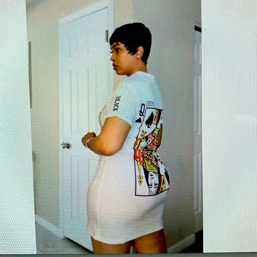 Queen T-Shirt Dress